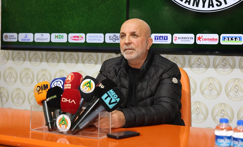 Alanyaspor Başkanı Hasan Çavuşoğlu’ndan Fenerbahçe maçındaki hakem kararlarına eleştiri
