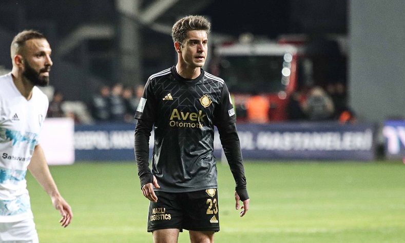 Altay’da Murat Berkan formayı kaptı