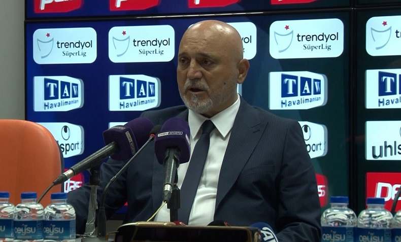 Adana Demirspor Teknik Direktörü Hikmet Karaman: “2-0’dan sonra alınan 1 puan gayet başarılı”