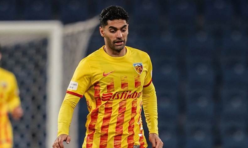 Kayserispor’da Ali Karimi 3. golünü attı