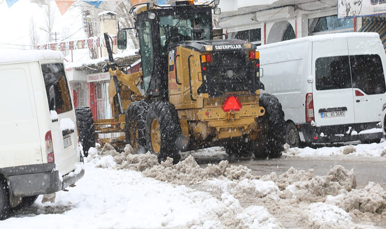 Başkale’de kış geri döndü