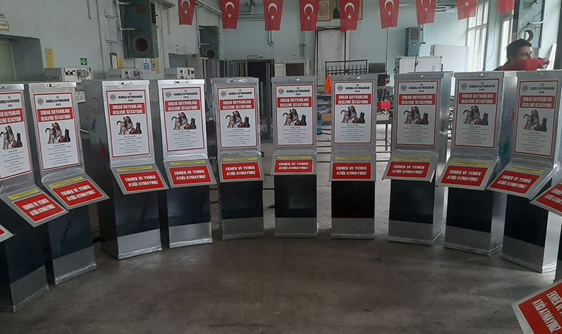Niğde’de sokak hayvanları için besleme istasyonları kuruldu