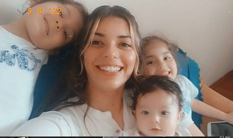 Depremde 2 kızını kaybeden anne yardım bekliyor