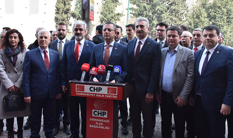 Özel’den ekonomi eleştirisi: “Emekli kart” çağrısını yineledi