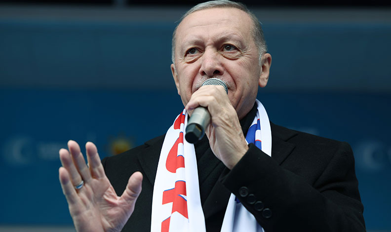 Erdoğan: Türk siyasetini kirletmeye kimsenin hakkı yok