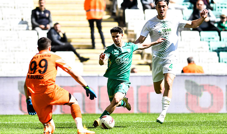 Bursaspor Kırklarelispor’a sahasında yenildi