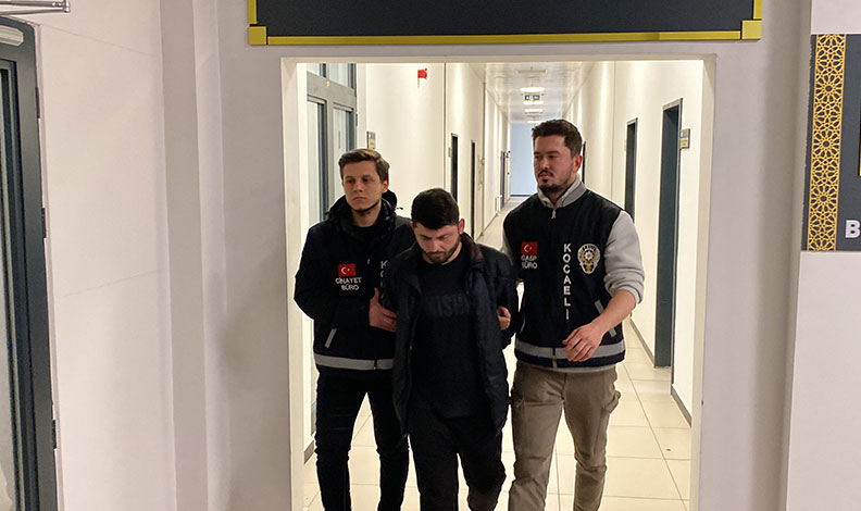 Abisini boğazını keserek öldüren zanlı adliyeye sevk edildi
