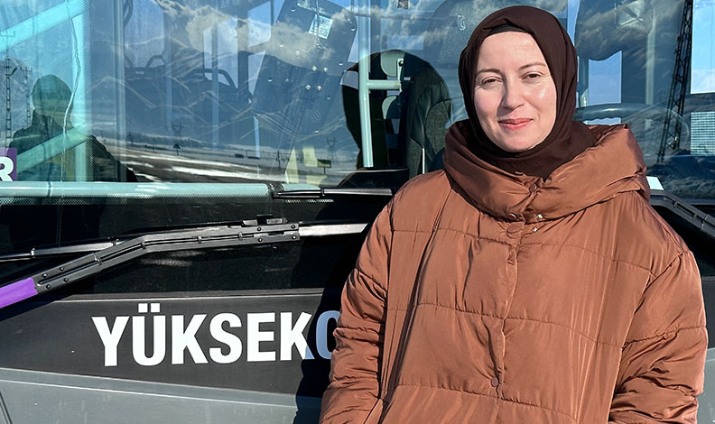 Yüksekova’nın yolları Züleyha’ya emanet