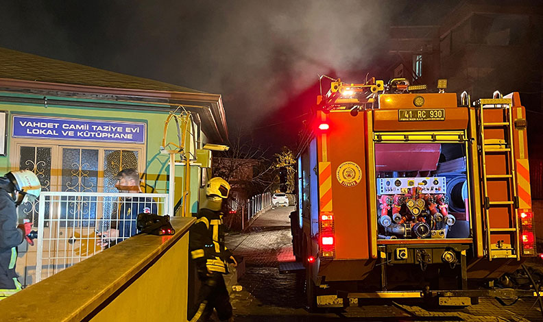 Sahur vakti camide korkutan yangın