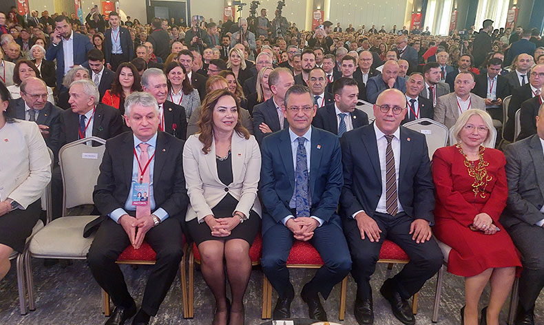 CHP Lideri Özel: “Mahcubiyet içindeyiz”