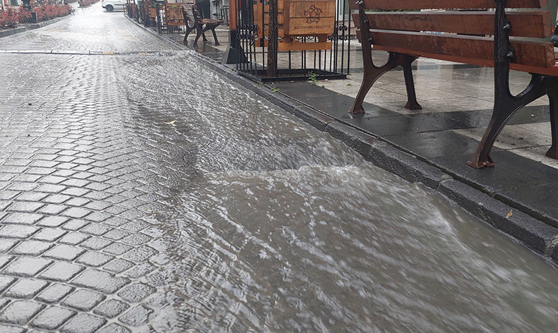 Tekirdağ’da sağanak yağış