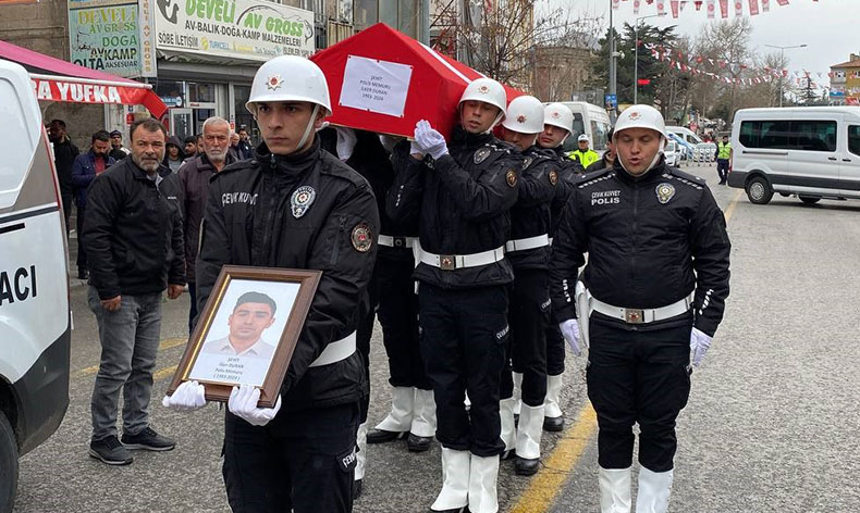 Şehit İlker Duran son yolculuğuna uğurlandı