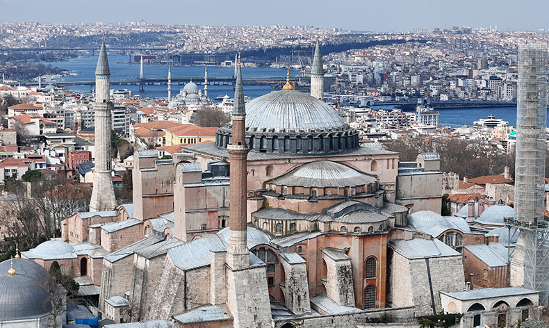 2. Bayezid Minaresi’nde söküm işlemi