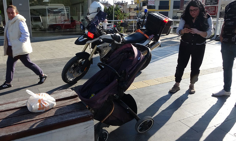 Bebeğine çarpan sürücüden duyduklarına isyan etti
