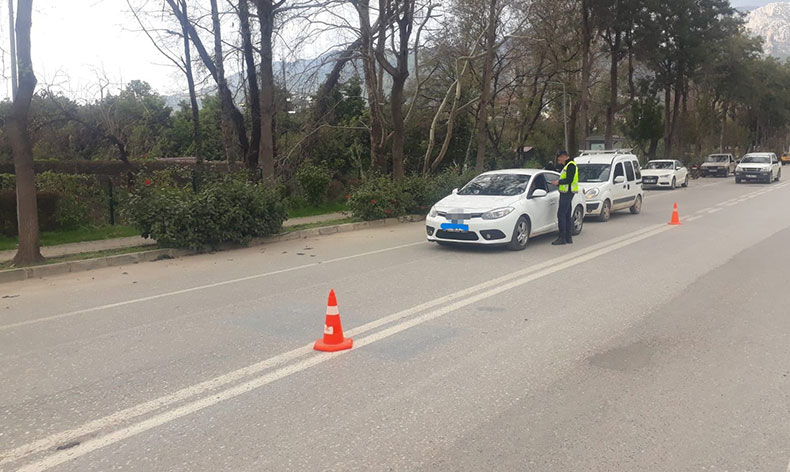 Jandarmadan 18 araca trafikten men cezası
