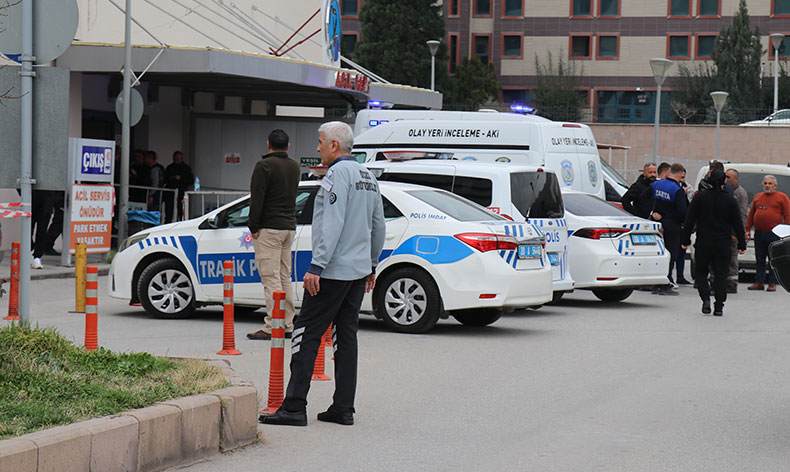 Hastane kafeteryasında silahlı saldırı