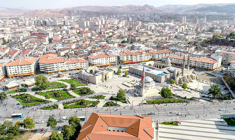 Sivas’ta yaşlı nüfus artıyor