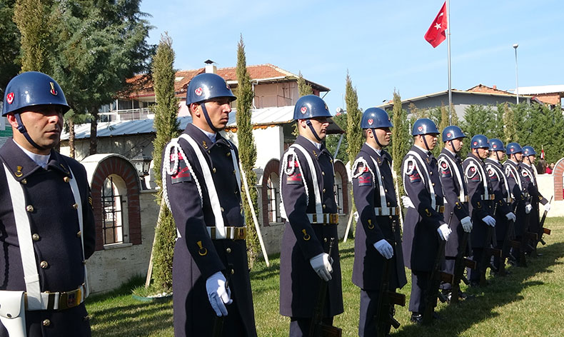 Çanakkale şehitleri Uşak’ta törenle anıldı
