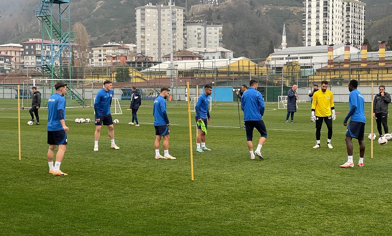Çaykur Rizespor, Galatasaray maçı hazırlıklarına başladı