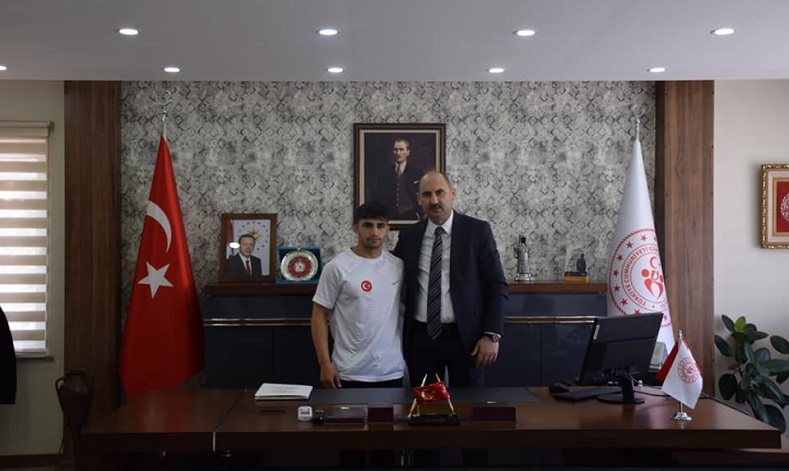 Sporcuya turnuva öncesi destek oldu
