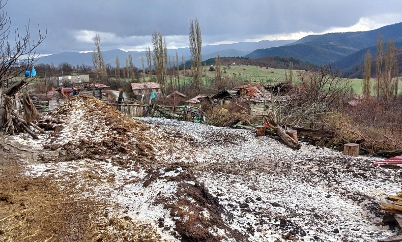 Osmancık’ta leblebi büyüklüğünde dolu yağdı