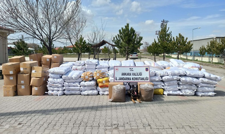 Ankara’da 28 milyon 750 bin liralık kaçak tütün ele geçirildi