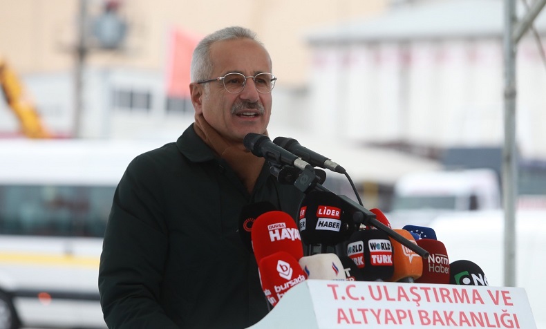 Bursa’da Bakan Uraloğlu’ndan “Yüksek Hızlı Tren” açıklaması