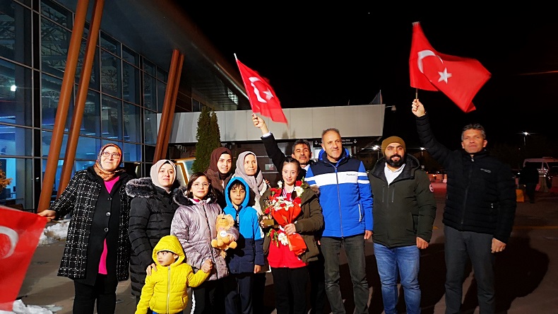 Dünya ikincisi özel sporcu Sümeyye Uruk coşkulu karşılama