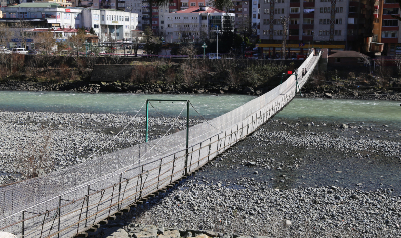 Karadeniz’in en uzun asma köprüleri
