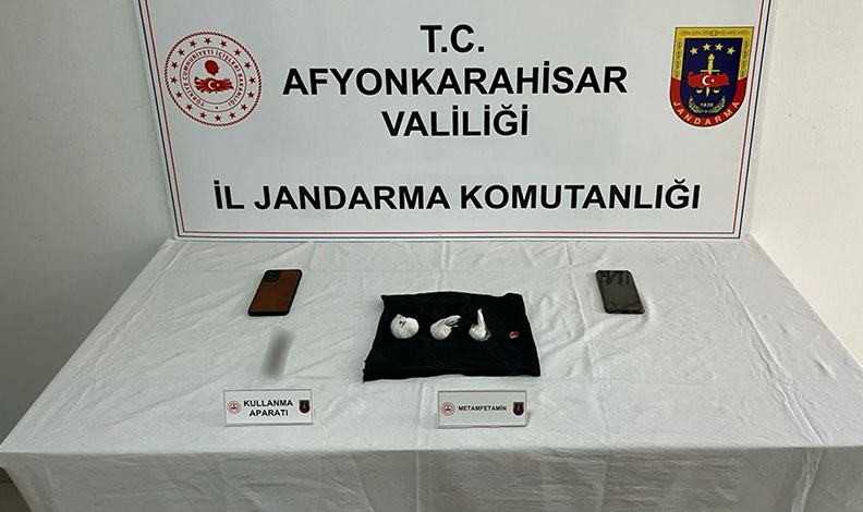 Afyonkarahisar’da uyuşturucu operasyonu, 2 gözaltı
