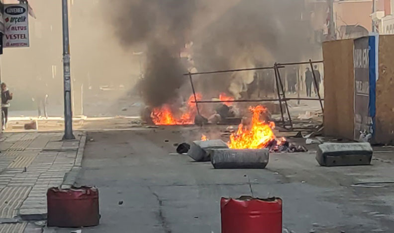 Van’da izinsiz gösteriler devam ediyor