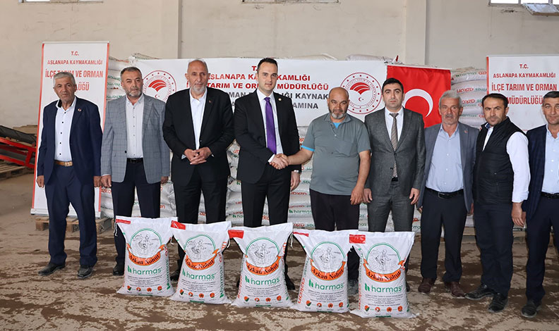 Kütahya’da üreticiye nohut tohumu dağıtıldı