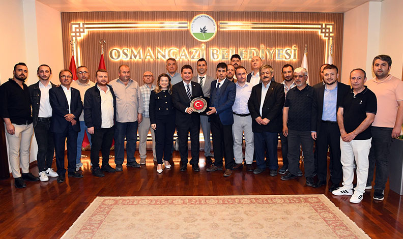Erkan Aydın, makamının kapılarını halka açtı