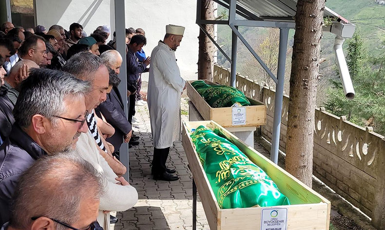 Patpat kazasında ölen baba-oğul toprağa verildi