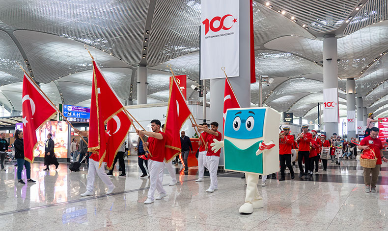 İstanbul Havalimanı’nda 23 Nisan coşkusu