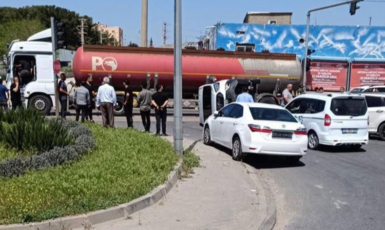 Mardin’de tır, minibüse ve hafif ticari araca çarptı