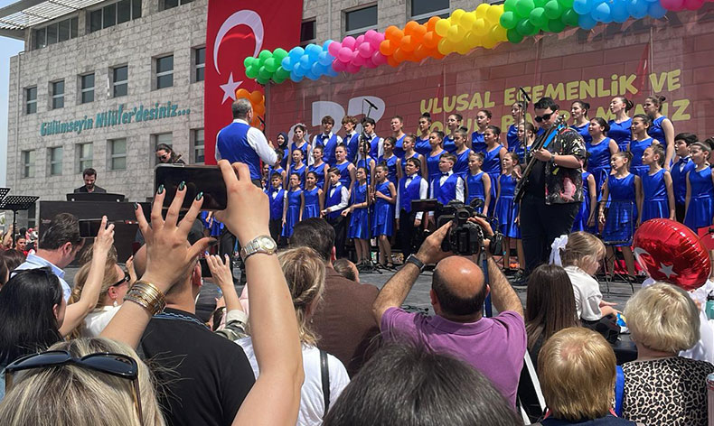 Nilüfer’de 23 Nisan Bayramı coşkusu doyasıya yaşandı
