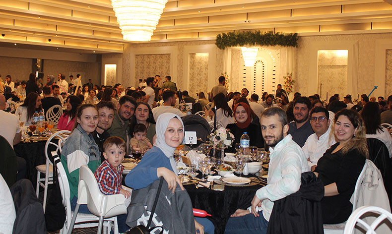 Genç İnşaat Mühendisleri İftarda Buluştu