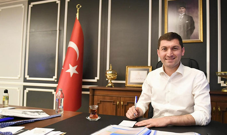 “Belediyeyi 787 milyon lira borçla devraldık”
