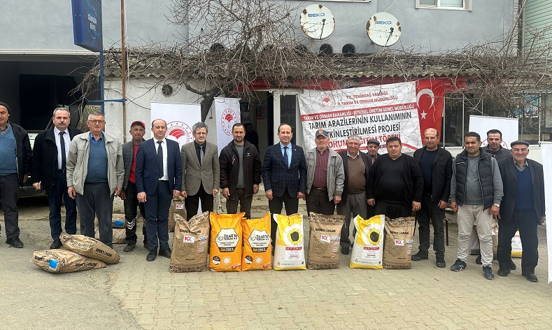 Malkara’da yerli ayçiçeği tohumu dağıtımı