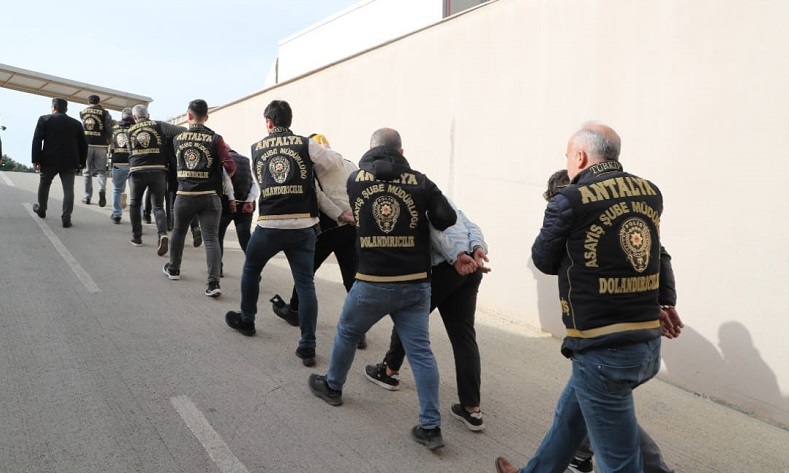 FETÖ’nün askeri mahrem yapılanmasına operasyon