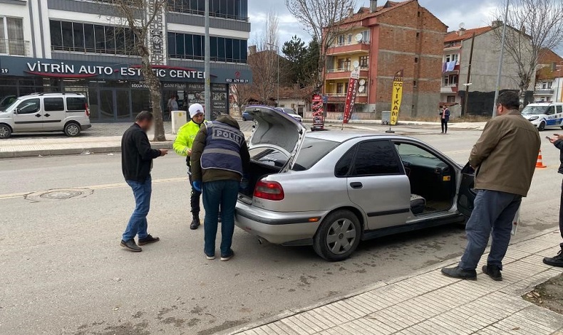 Çorum polisinin şok uygulamaları sürüyor