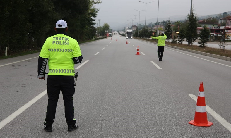 Samsun’da 2 bin 666 araca 6,5 milyon lira ceza