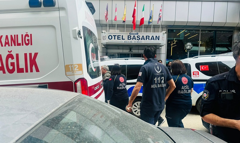 Bilecik’te kavga eden husumetli şahıslar yaralandı