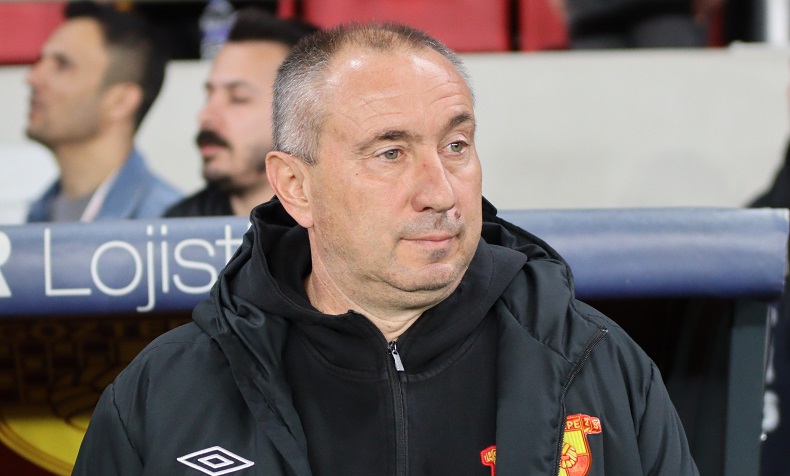 Göztepe Teknik Direktörü Stanimir Stoilov: “Önemli bir galibiyet aldık”