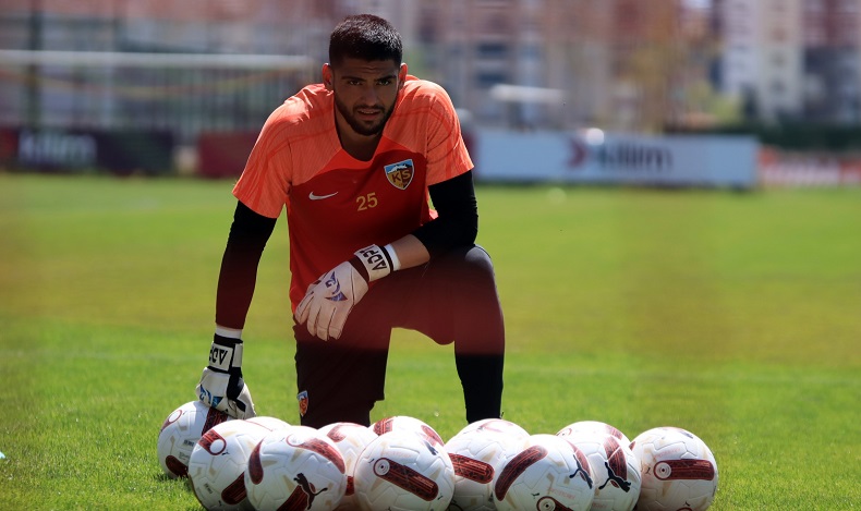 Kayserispor’un kalecisi Bilal Bayazit: “Gönlüm milli takıma çağrılmak ister”