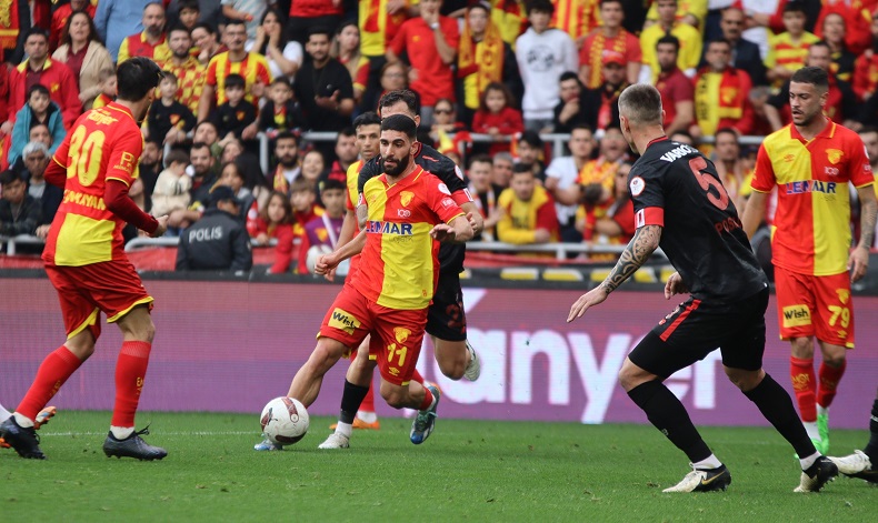Göztepe’de Ahmed Ildız geri dönüyor