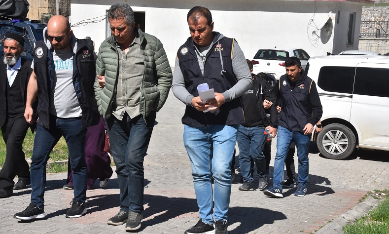 Emniyet verilerini paylaşan polis tutuklandı
