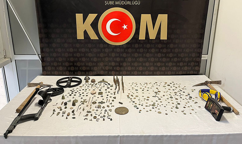 Kütahya’da 417 adet tarihi obje ele geçirildi