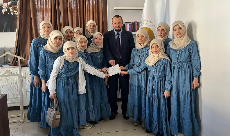 Harçlıklarını Filistin’e gönderdiler